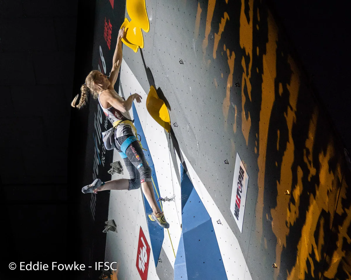 Imagen de portada de «Schubert y Piltz, campeones mundiales de escalada de dificultad en Innsbruck».