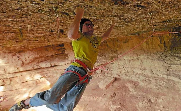 Imagen de portada de «Teaser: Iker Pou en Artaburu, "la ruta más dura que he escalado"».