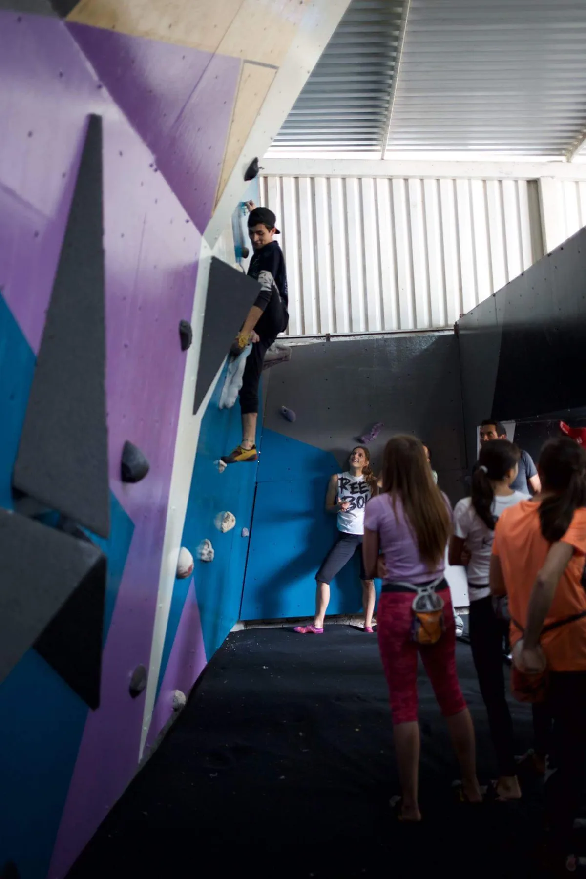 Imagen del archivo de «Mundo Bloke reinagura y lleva más escalada a Irapuato, Guanajuato».