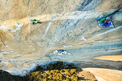 Imagen de portada de «¡En camino el segundo asenso al Dawn Wall!».
