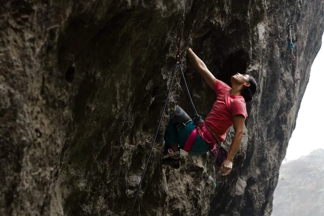 Imagen de portada de «Quetzali Galindo encadena Bell Tunich (5.13d) en Jilotepec».