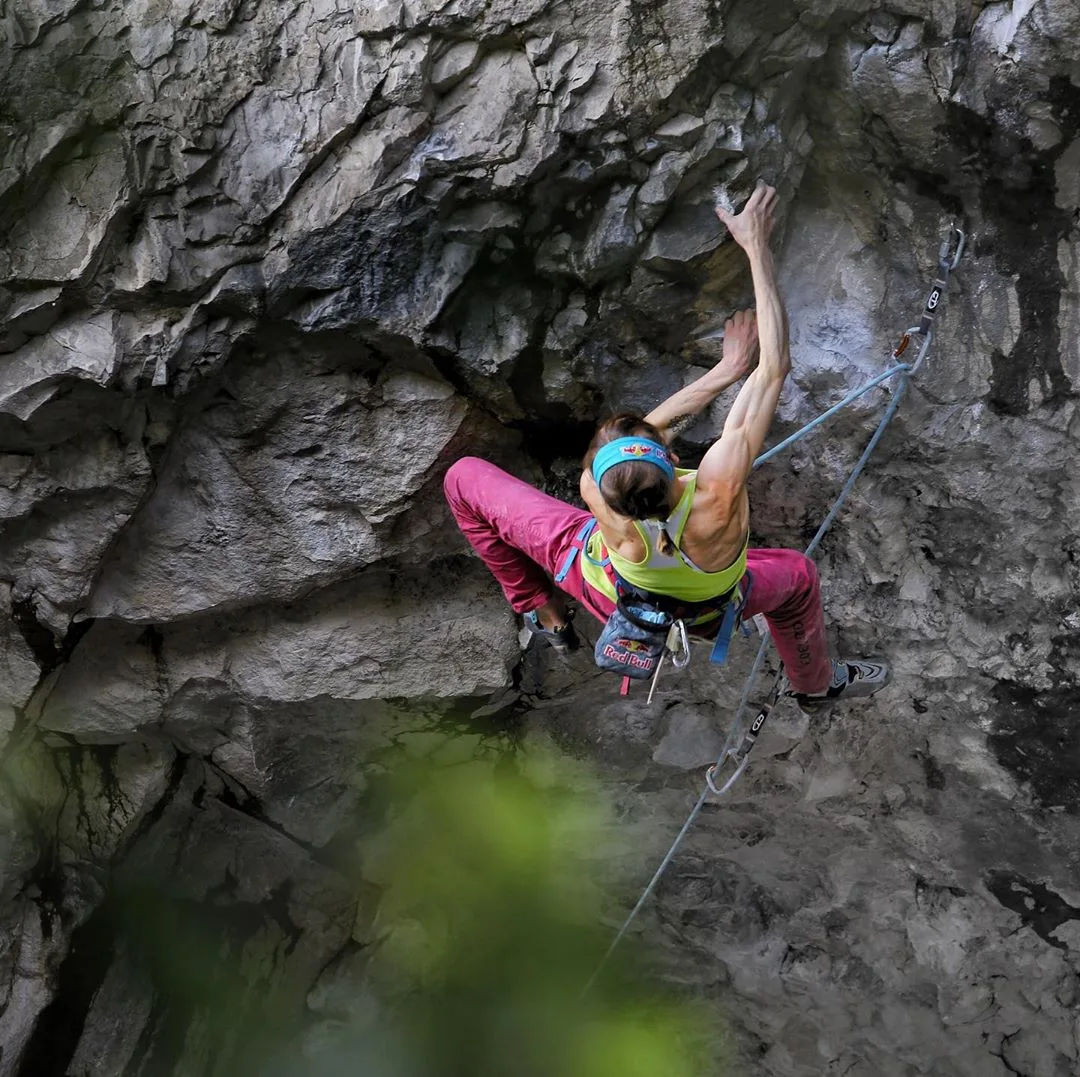 Imagen de portada de «Angela Eiter encadena Pure Dreaming 5.14d, en Arco, Italia».