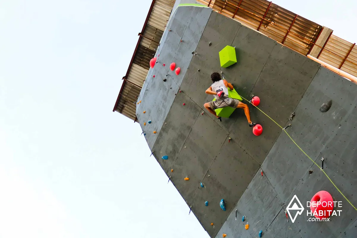Imagen del archivo de «Punto Muerto se reinventa y nace YE Center Yoga y Escalada, GDL».