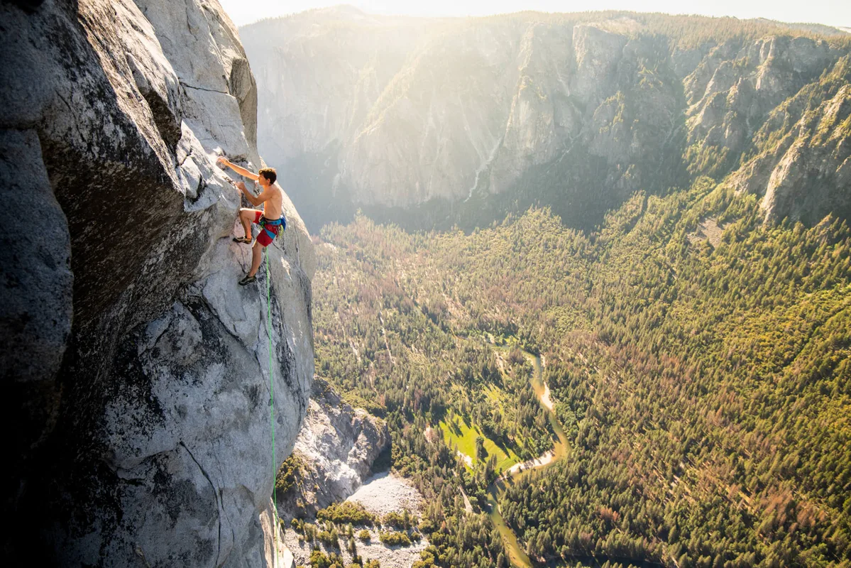 Imagen de portada de «Escaladores: bichos raros que pueden generar un cambio positivo #ReelRockMéxico».