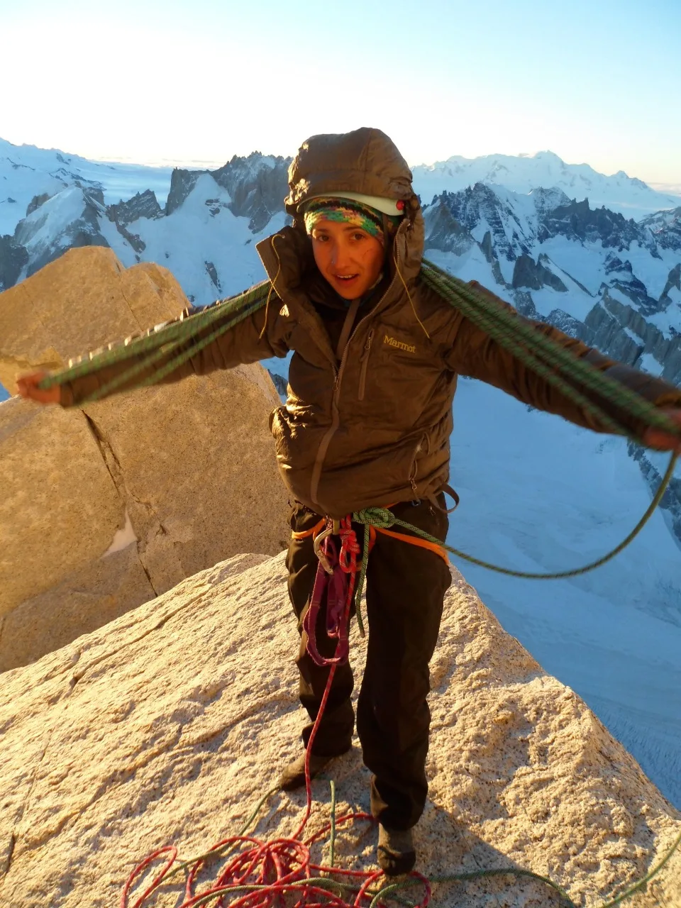 Terminando la jornada en la mitad de la ascensión al Fitz Roy (largo17)