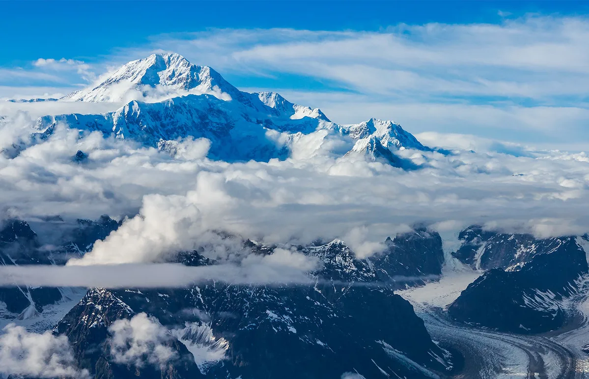 Imagen de portada de «The Call Of The Wild: Línea Directa y el Denali, por Elsa Ávila».