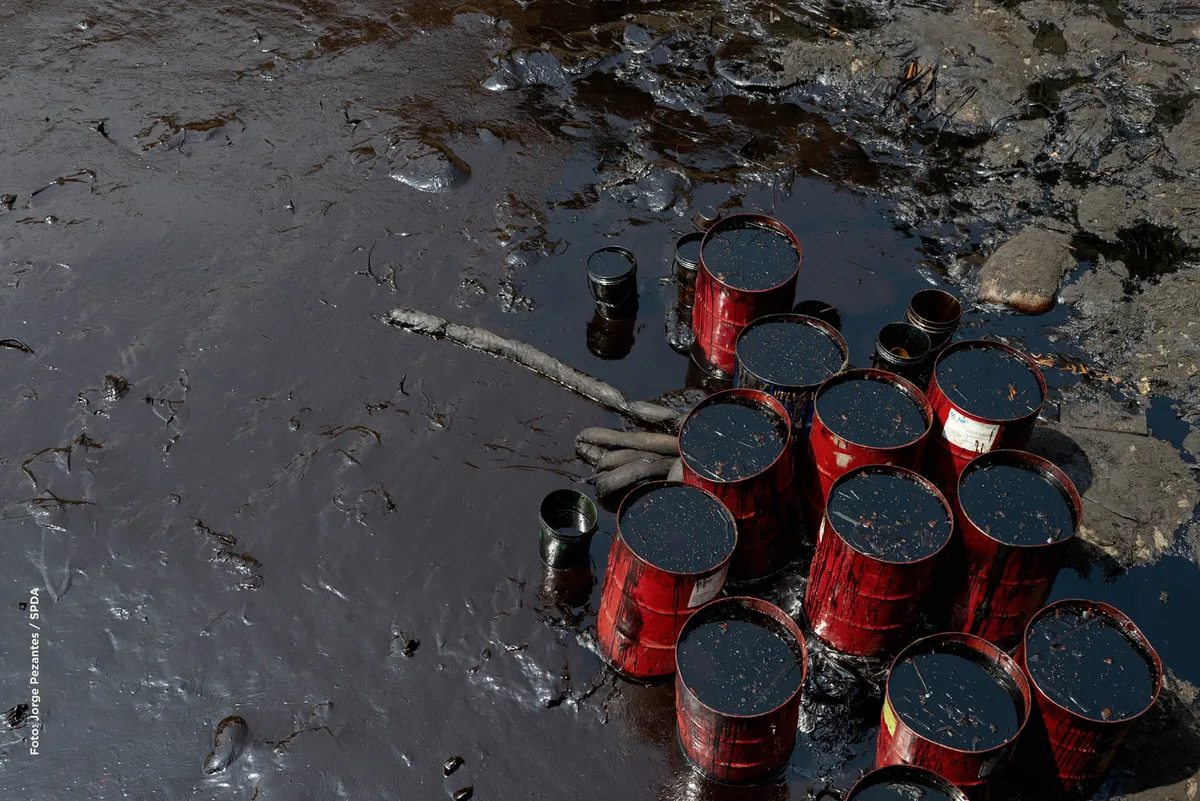 Imagen de portada de «Comunidad ambiental alza la voz frente a derrame de petróleo en Perú».