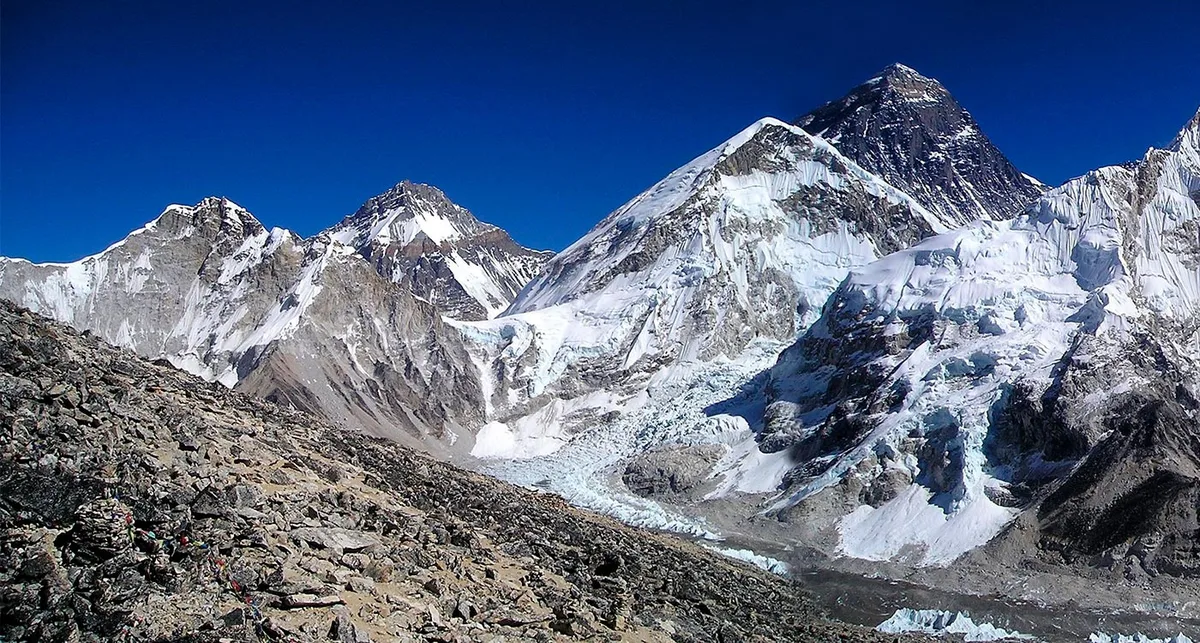 Imagen de portada de «Ambulante presenta Sherpas, héroes del Everest en el Nevado de Toluca».