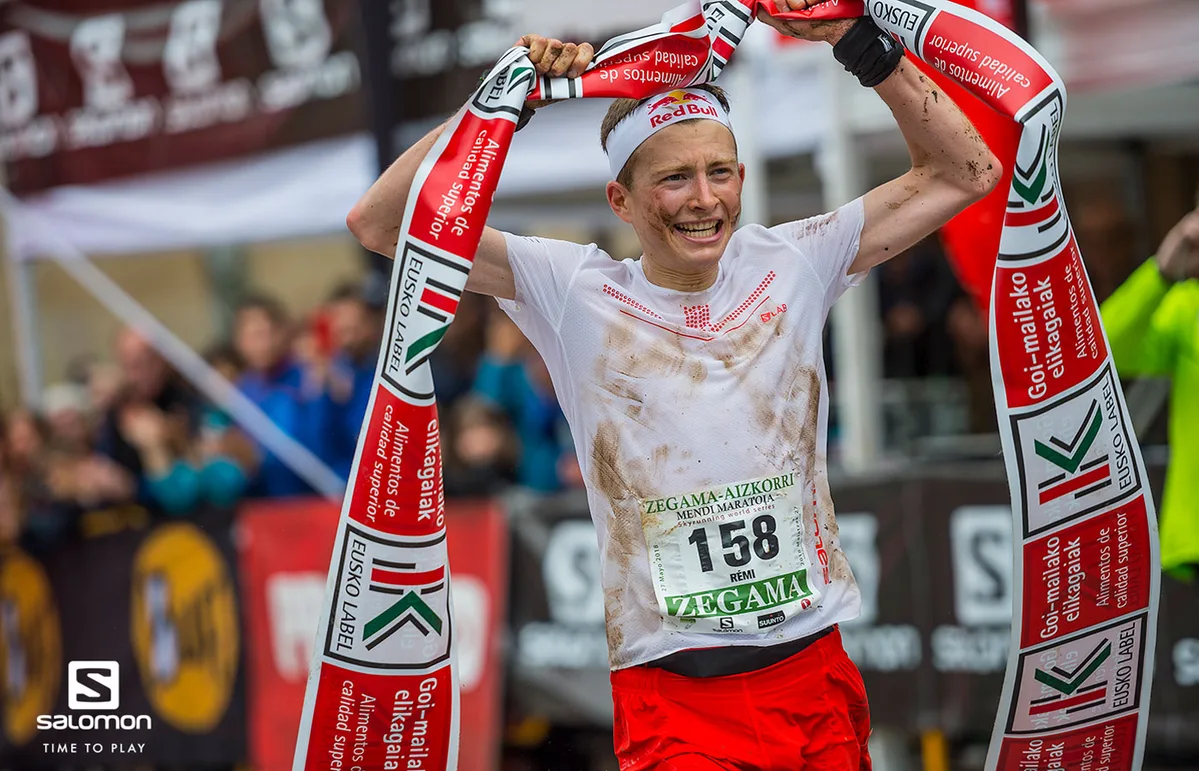 Imagen de portada de «Remi Bonnet e Ida Nilsson ganan Zegama, primera del #GoldenTrailSeries».