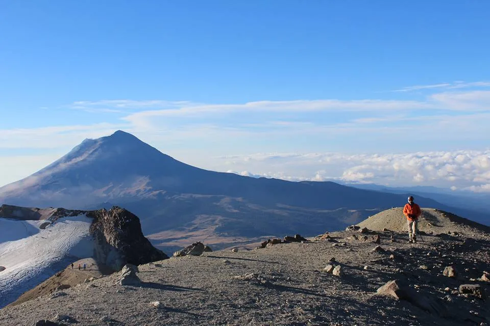 Imagen de portada de «Consejos de seguridad: evita el Colador de Totonacos en el Iztaccíhuatl».