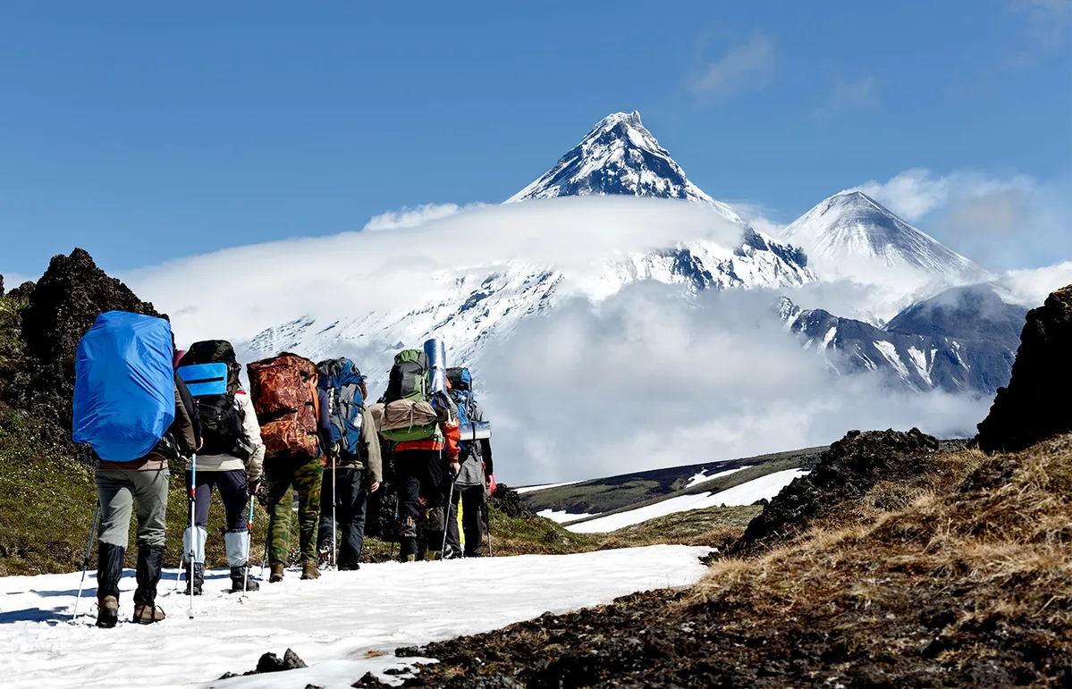 Imagen de portada de «¿Cómo armar tu mochila de montaña? Cinco sugerencias básicas».