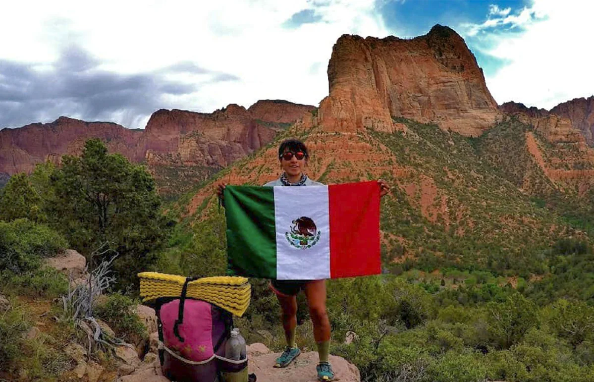 Imagen de portada de «Narración: Zelzin Aketzalli logra los 1345km del Hayduke Trail en 60 días».