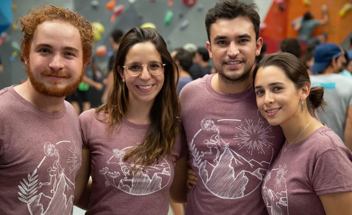 Imagen del archivo de «Altium celebra apertura con competencia de bloque y buen ambiente».