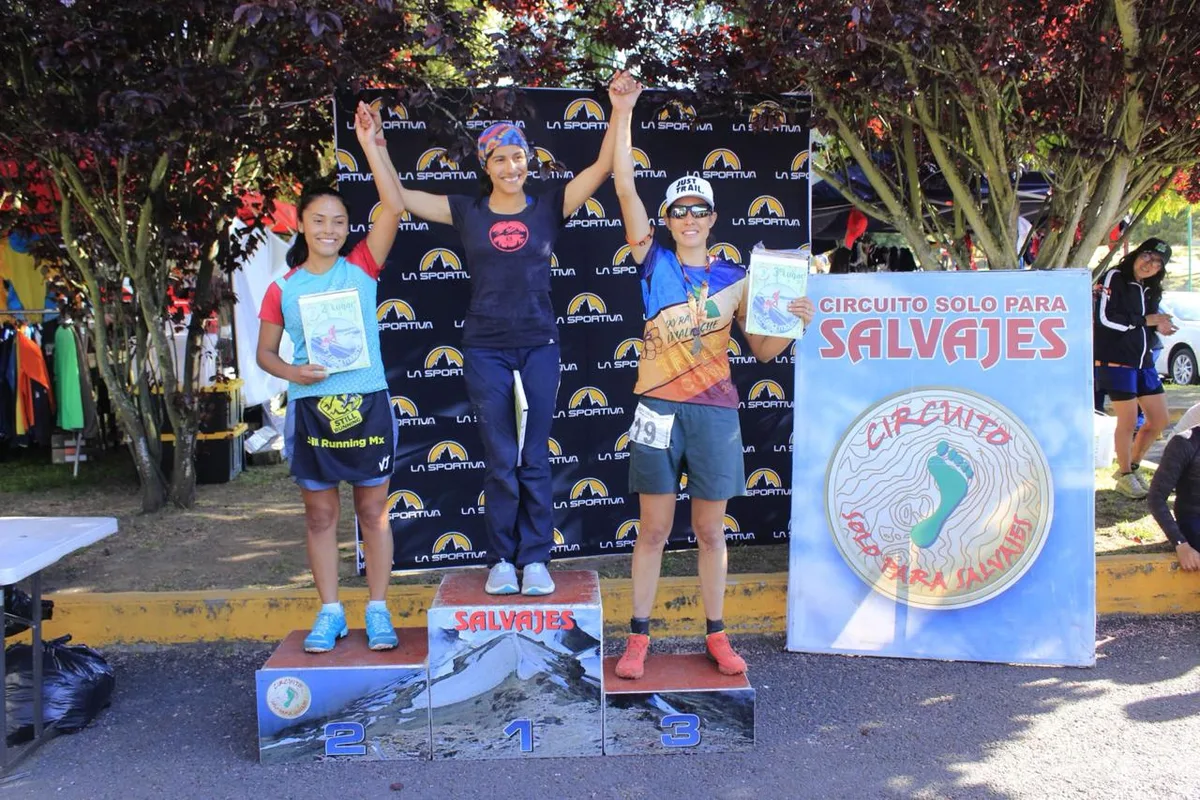 Imagen de portada de «Karina Carsolio rompe récord de 17 años en la 20ª Skyrace Malinche».