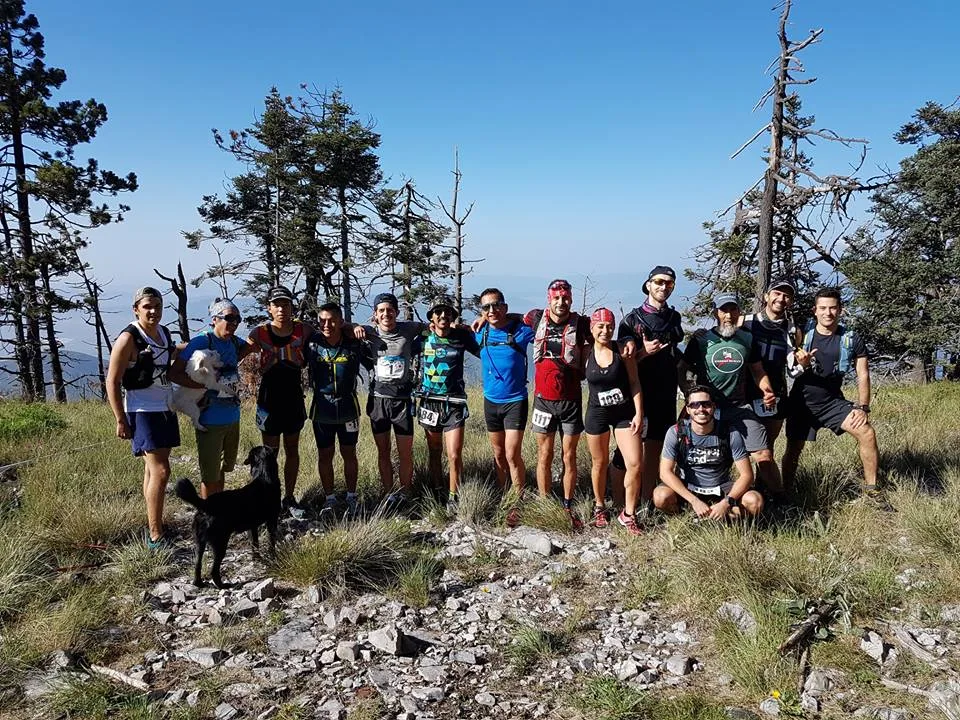 Imagen de portada de «Se impone nuevo FKT de ascenso en Cerro de Las Nieves, Arteaga».