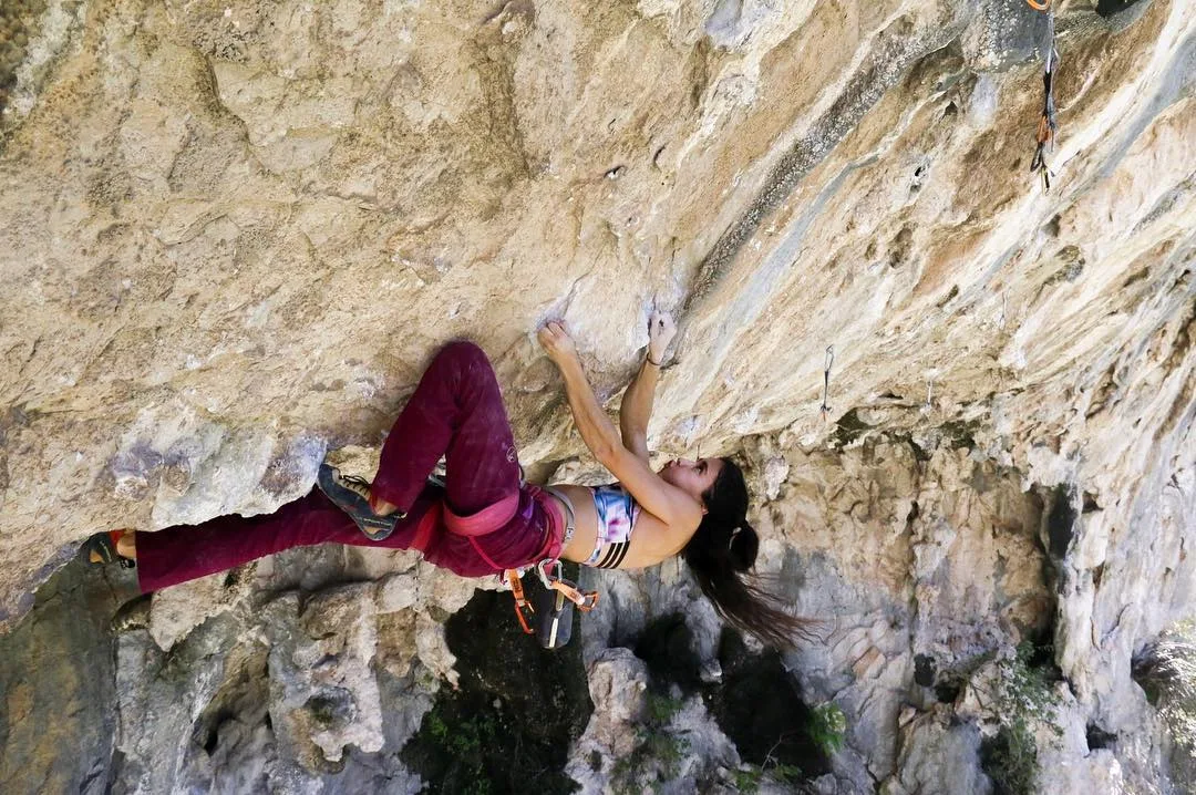 Imagen de portada de «Lary Arce realiza tercer ascenso a Andrada Power, en El Salto».