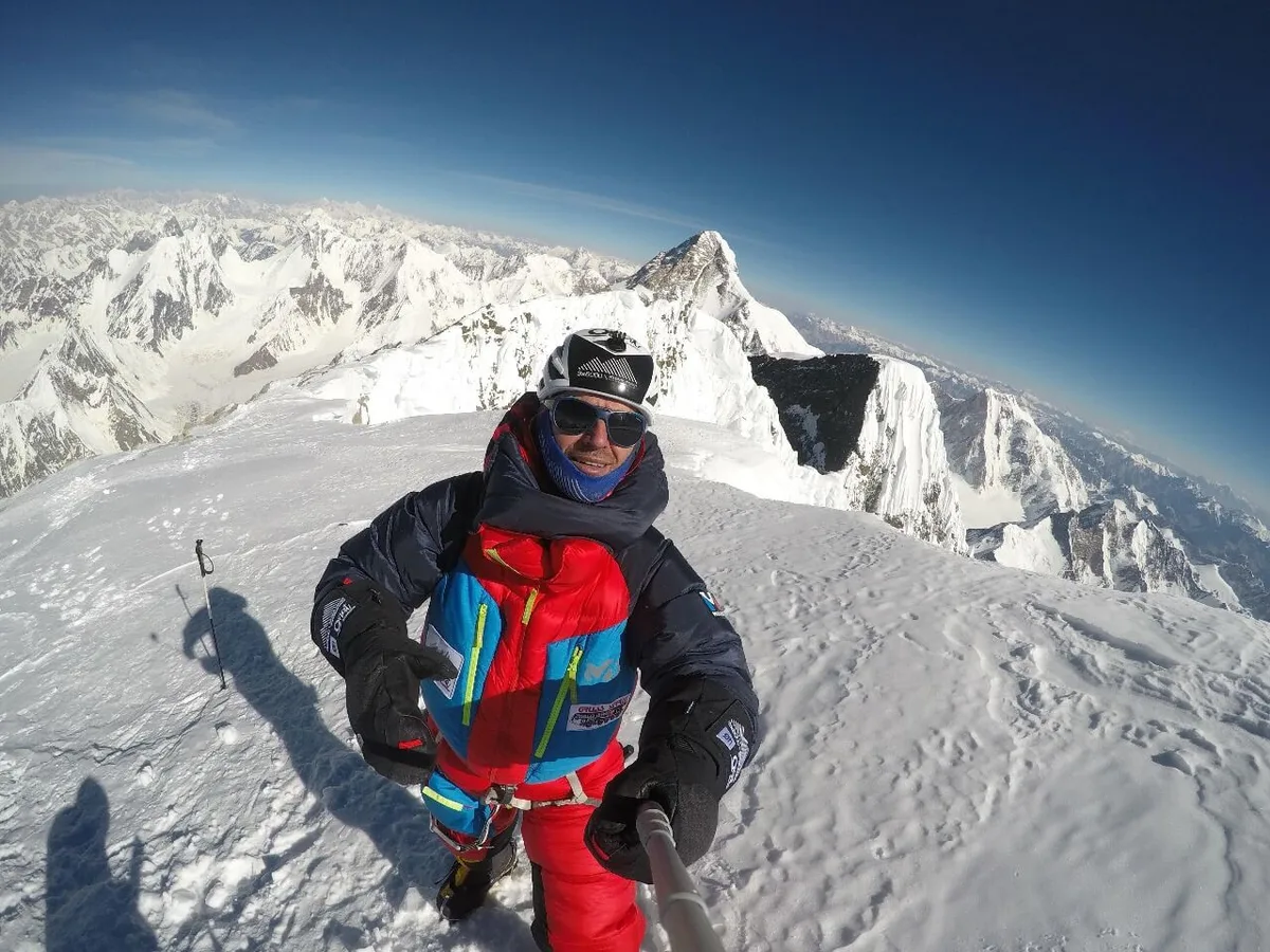 Imagen de portada de «Entrevista a Sergi Mingote: ascender el K2 en alpino y solitario».