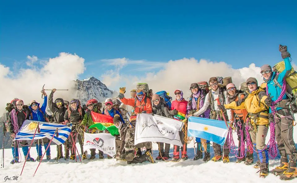 Imagen de portada de «Mujer Montaña celebra su 6ª edición en Colombia: "De la montaña al mar"».