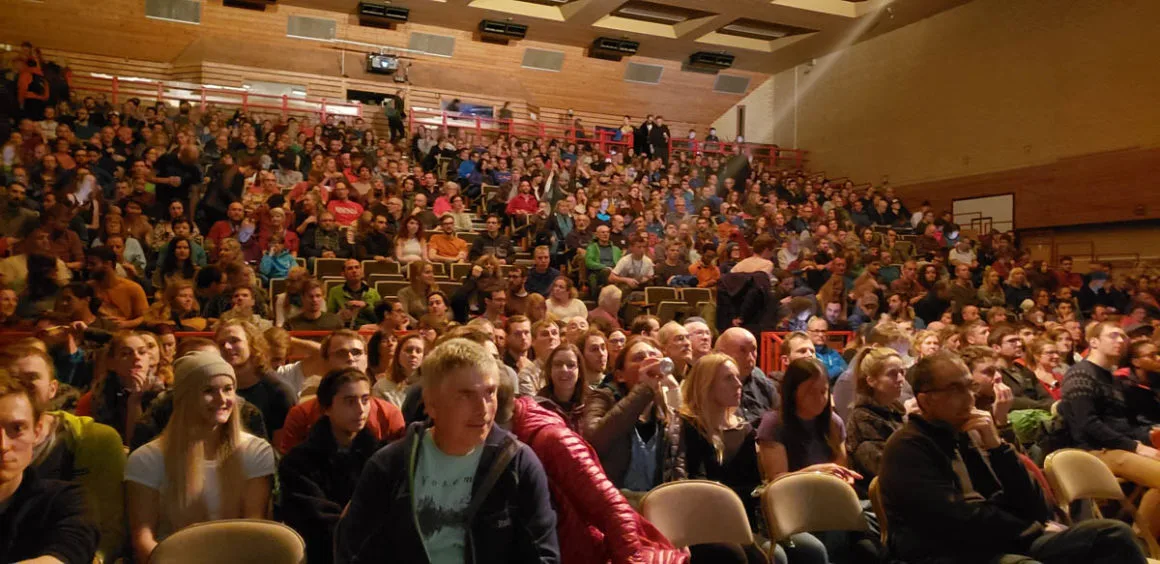 La audiencia antes del estreno británico de Free Solo.
