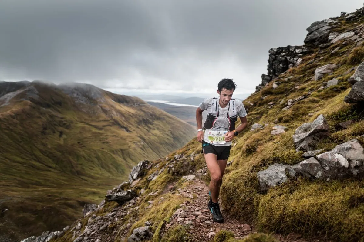 Imagen de portada de «Kilian Jornet campeón mundial de Skyrace, Escocia».