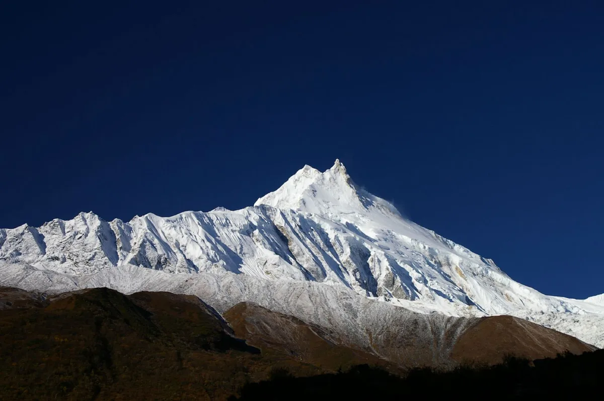 Imagen de portada de «Empresa mexicana logra primer cumbre guiada a ochomil en el Himalaya».