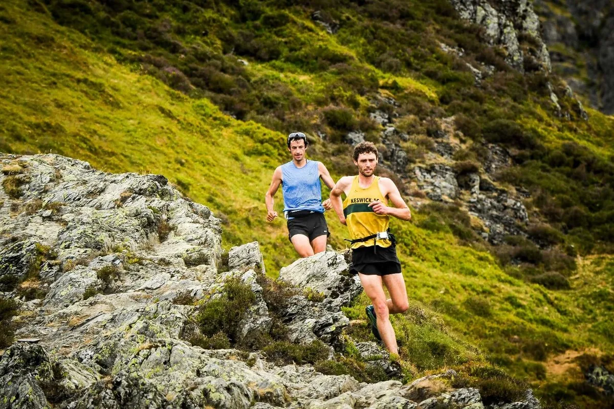 Imagen de portada de «Kilian rompe récord de 36 años en la Bob Graham después de ganar en Mont Blanc».