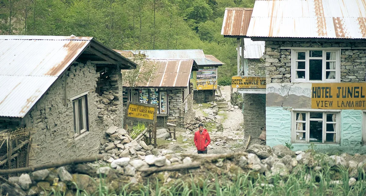 Imagen de portada de «#SoSNepal, a un año del terremoto que destruyó Langtang».