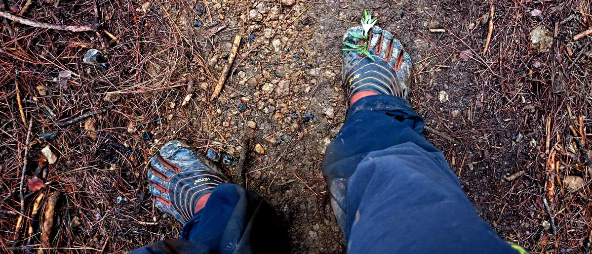 Imagen de portada de «Review: 2 años caminando, corriendo y viviendo con Five Fingers».
