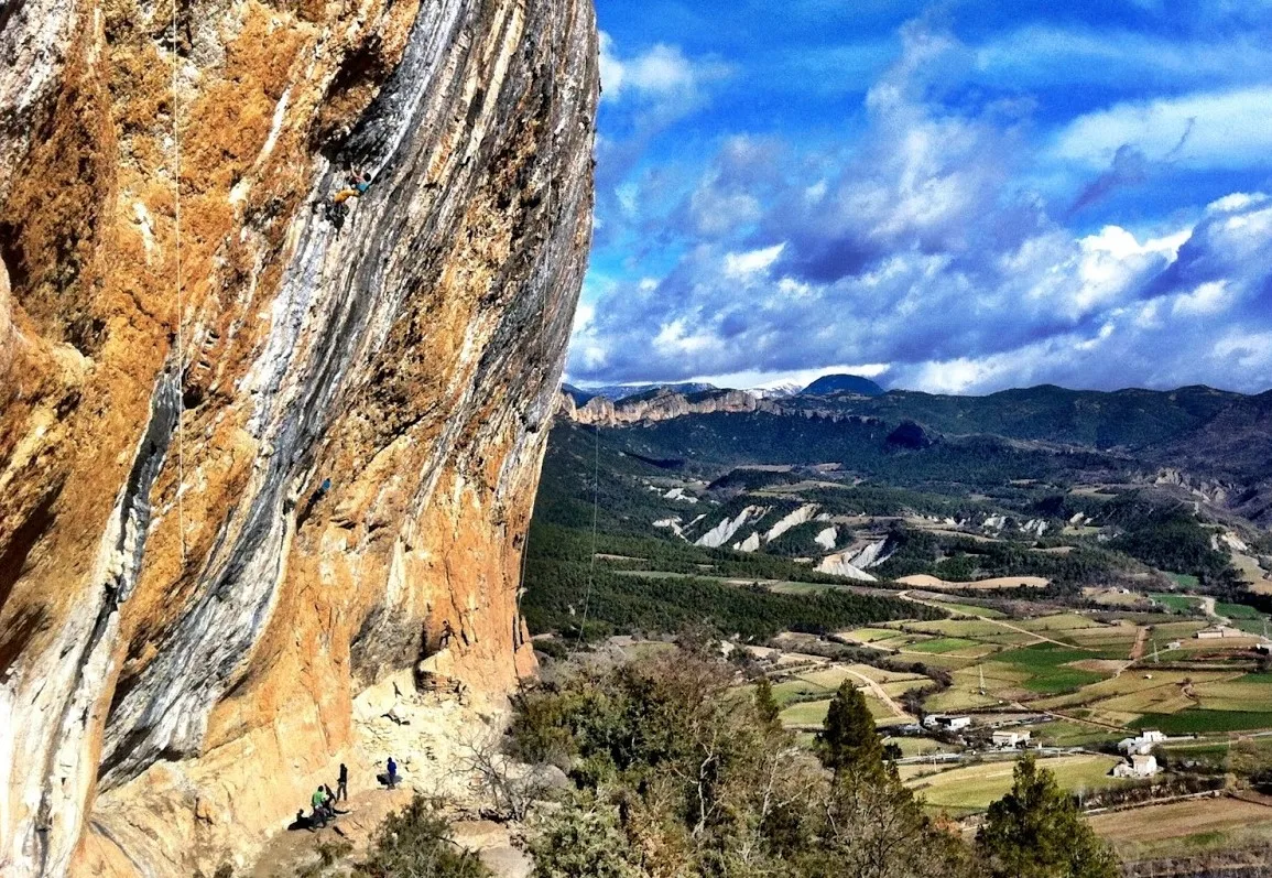 Imagen de portada de «Mamichula: el nuevo 5.15b que recibe su primer ascenso a manos de Ondra».