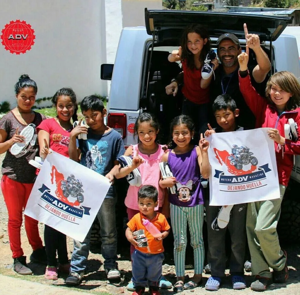 Imagen del archivo de «Campaña "Escalar con causa": dona tenis y fomenta el deporte en comunidades marginadas».