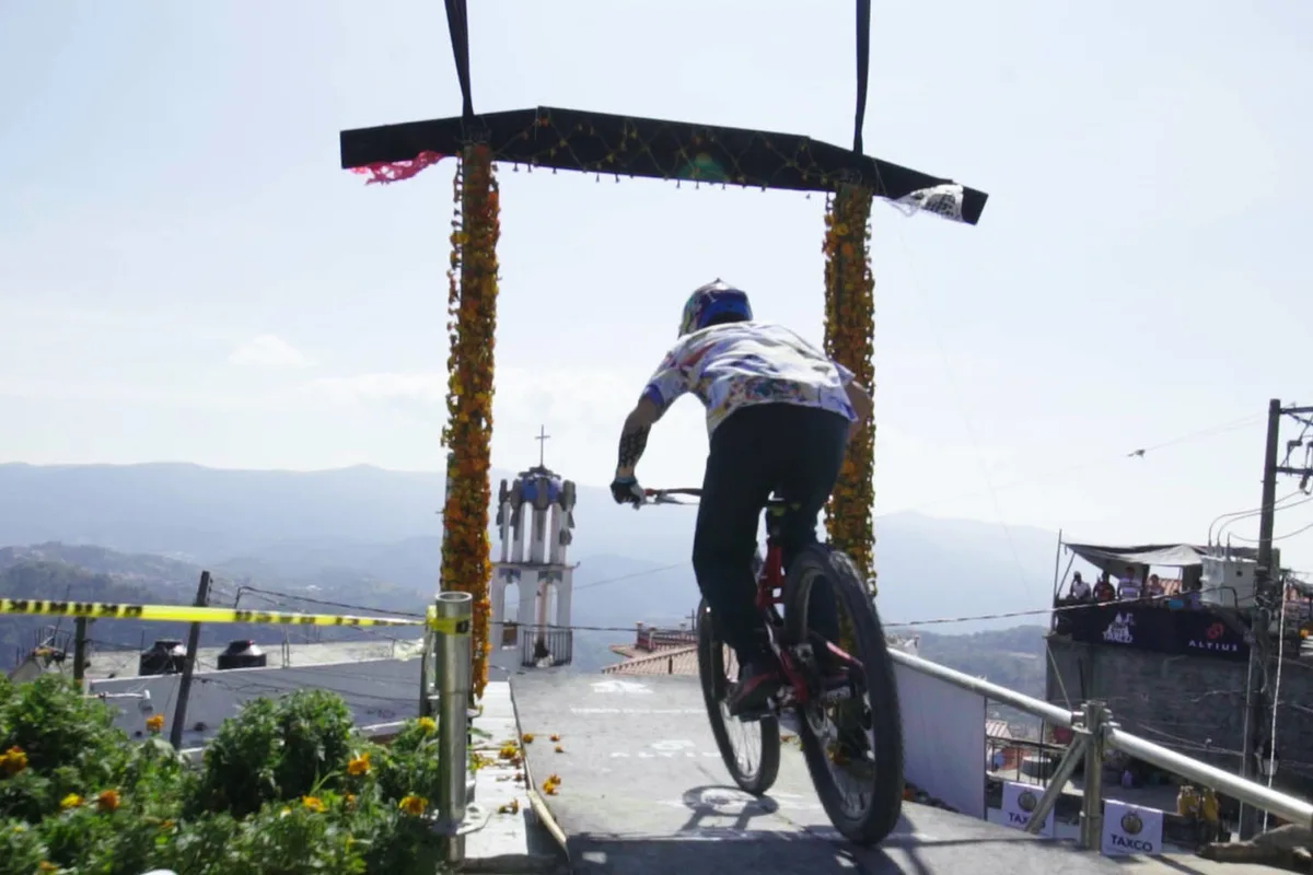 Imagen de portada de «Semillero, corto de Downhill sobre José Luis Lugo: en Freeman Film Festival».