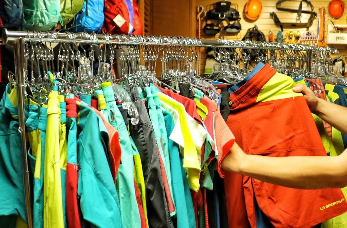 Imagen de portada de «Presentación de la temporada Otoño 2017, La Sportiva y Osprey Packs».