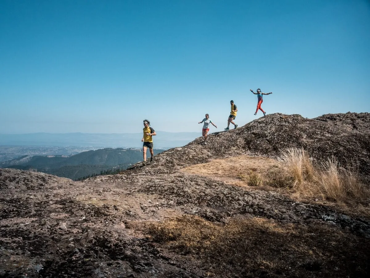 Imagen de portada de «La Sportiva Descenso Vertical, ¡el Mountain Running como nunca lo has vivido!».