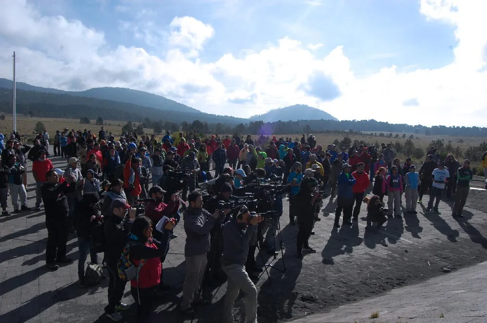 Imagen del archivo de «Iztaccíhuatl: Cientos de alpinistas demandan #MontañaSinViolencia».