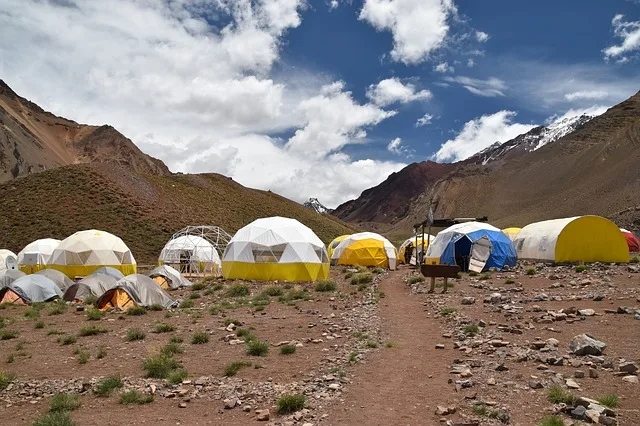 Imagen de portada de «Ascenso de Sonia Procopio al Aconcagua destapa fuerte controversia».