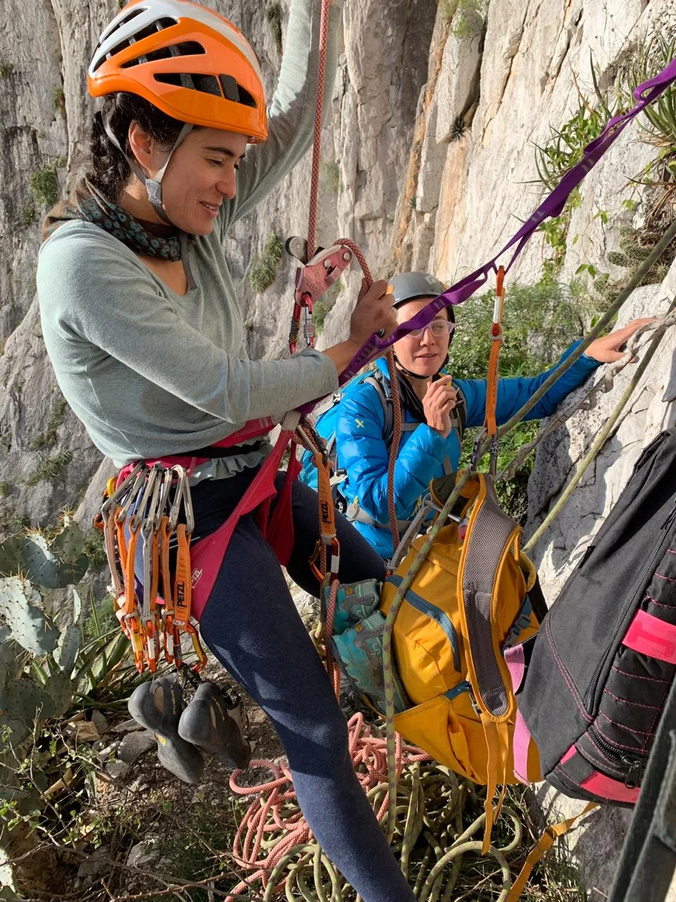Imagen del archivo de «Paloma Oliveira escala Pico Independencia y repite Salto BASE».
