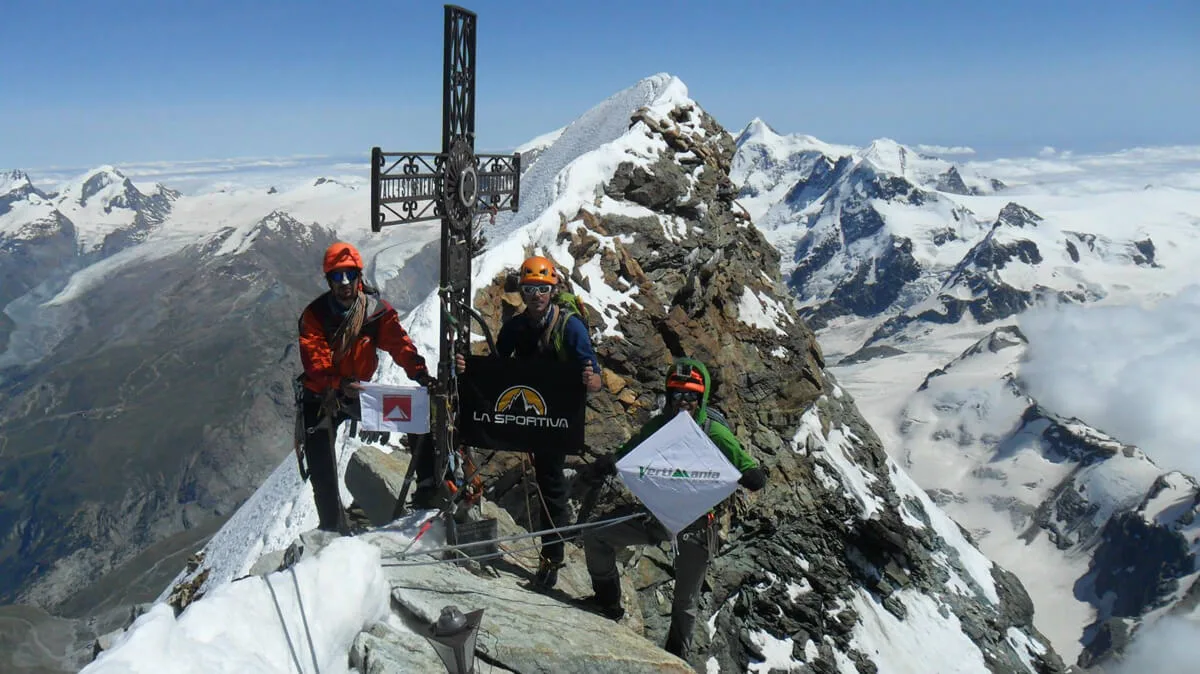 Imagen del archivo de «Línea Directa: una nueva generación del alpinismo mexicano».