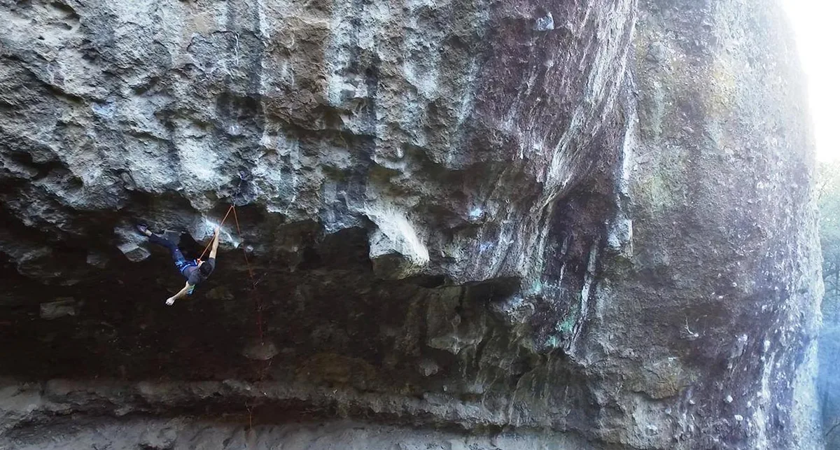 Imagen de portada de «Lujuria: Mauricio Huerta consigue el primer 5.14d/9a mexicano».