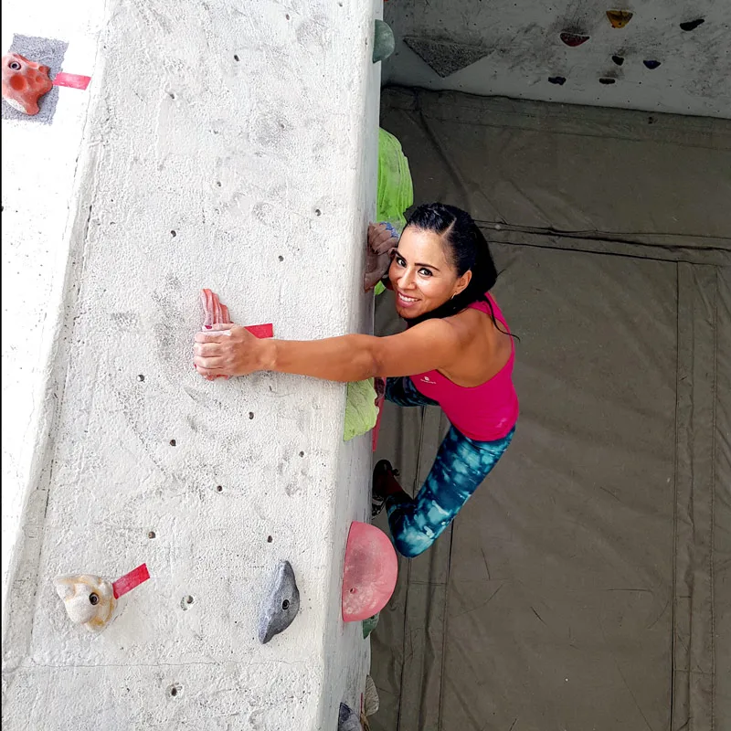 Imagen del archivo de «V+ Double Trouble: la compe de escalada más divertida (y fiestera) de México».