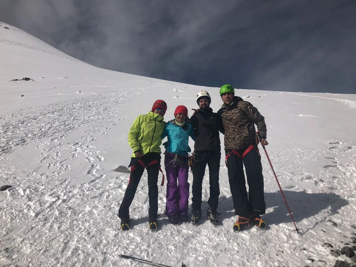 Imagen de portada de «Rafa Jaime encumbra el Pico de Orizaba; primer ciego en lograrlo».