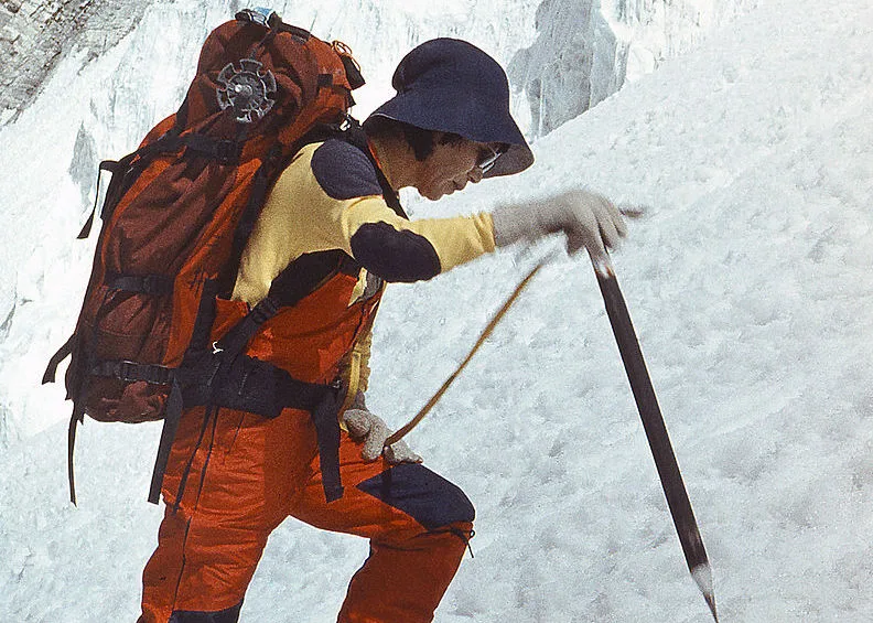 Imagen de portada de «Junko Tabei: primera mujer en el Everest, un ejemplo de la lucha de género».