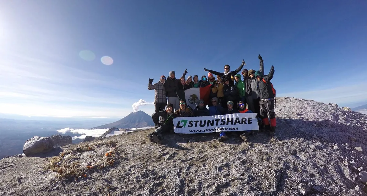 Imagen de portada de «Nace Stuntshare, una plataforma para encontrar el mejor guía de aventura».