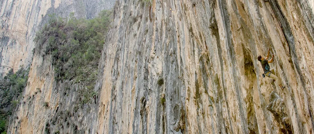 Imagen de portada de «Entrevista: Ricardo Vara y  Fantasmagoria, otro FA 5.14a en El Salto».