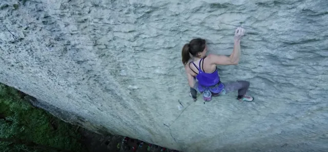 Imagen de portada de «Video: Bárbara Zangerl encadena Speed Integrale (5.14d)».