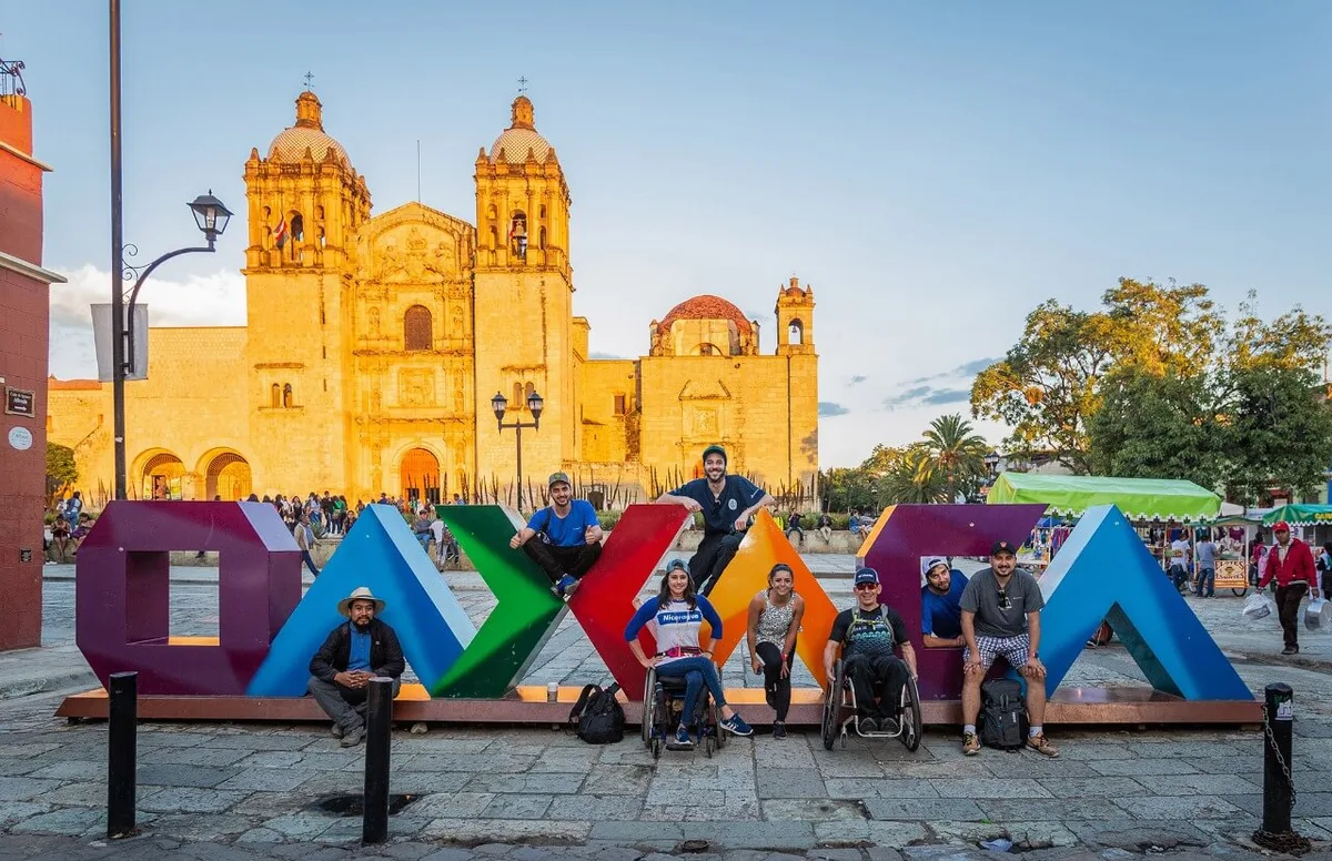 Imagen de portada de «Wheel the World explora Oaxaca promoviendo el turismo inclusivo».