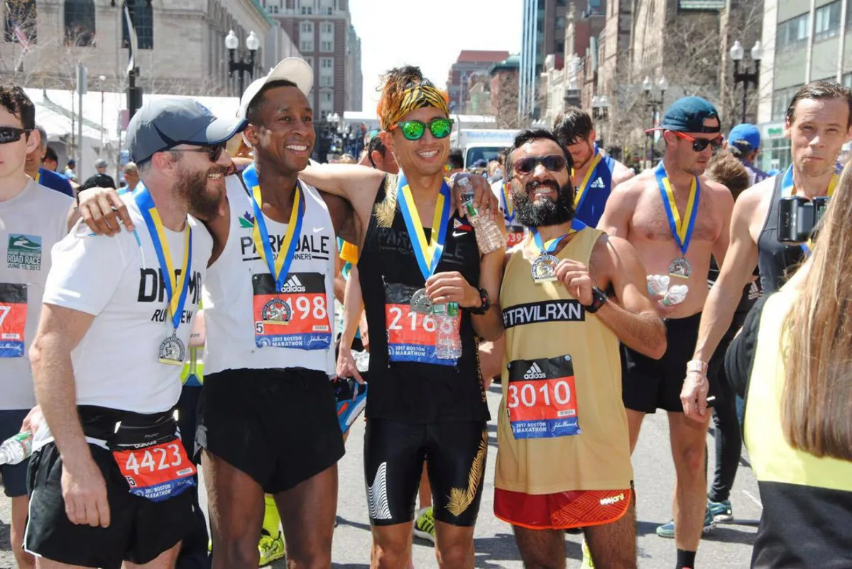 Imagen de portada de «Trail para volar en asfalto: Mau Díaz logra 2:59 en maratón de Boston #AireLibre».