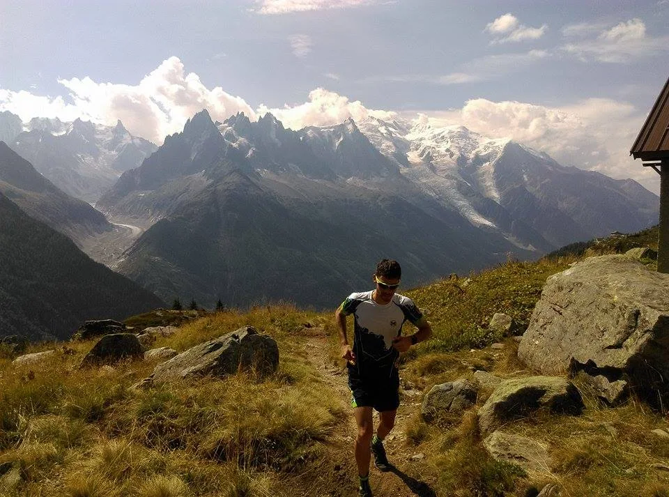 Imagen de portada de «Álvaro Reyes listo en Chamonix para el Ultra Trail CCC del Mont Blanc».