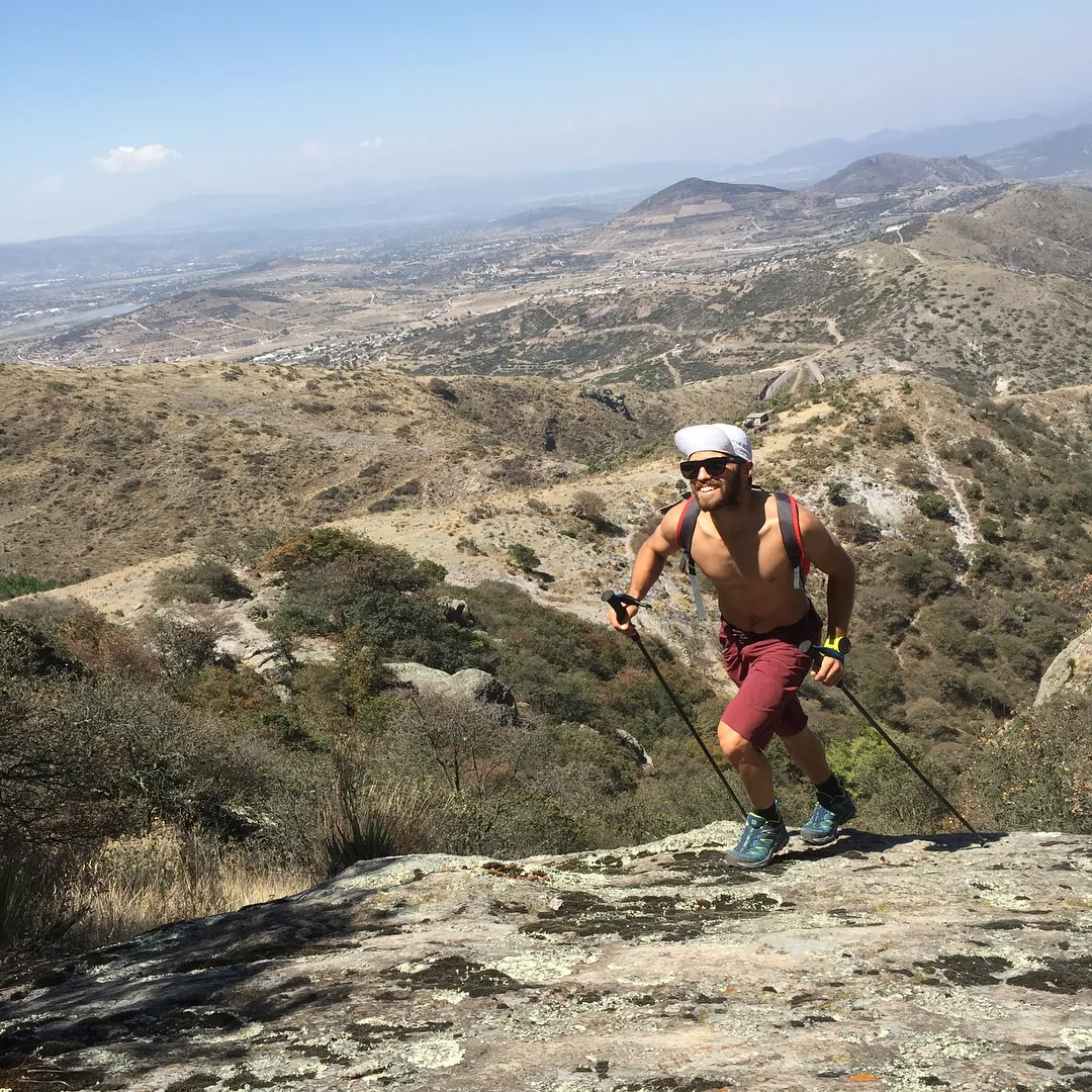 Imagen de portada de «Entrevista a Sebas Azcárate: de la tierra llana al placer de correr en las montañas».