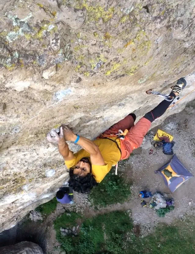 Imagen de portada de «Bruno García encadena Lujuría, el tercer 5.14d/9a mexicano».