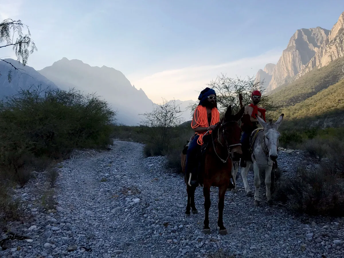 Imagen de portada de «Sean Villanueva y Nico Favresse celebran a Patagonia en La Huasteca».